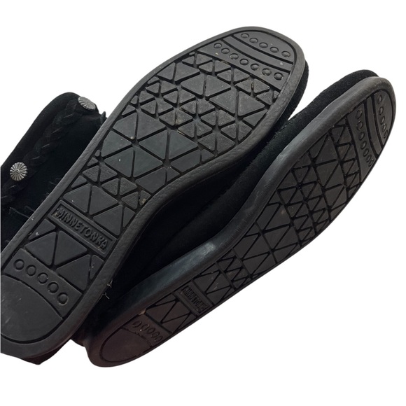 Minnetonka Black Fringe,Suede,Short Ankle Boots,Studded,soft sole boots,7 1/2 - Picture 5 of 9